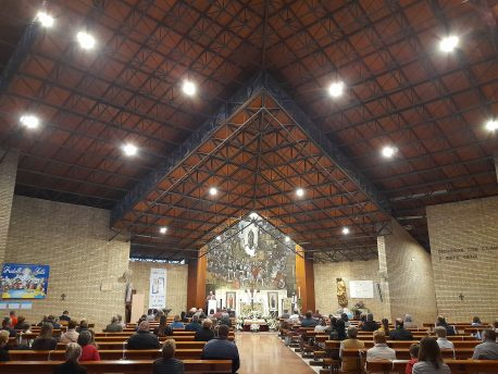 La comunidad católica ucraniana celebra estos días el Santo Triduo Pascual