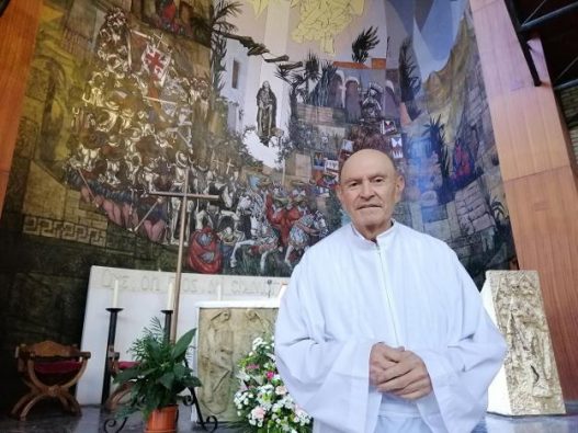 XLIII aniversario de ordenación sacerdotal de nuestro párroco D. Miguel Vega