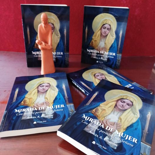«Mirada de mujer» a la venta en nuestra parroquia por 15 euros