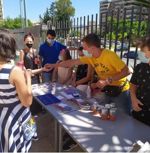 Los jóvenes de Santa Rosa se vuelcan con su parroquia