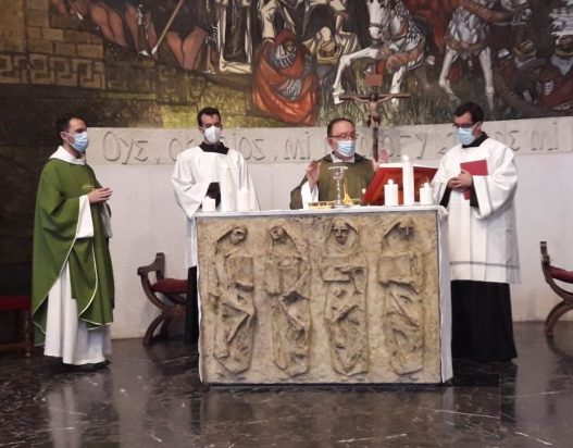 Alegre acogida de D. Jesús Corral como vicario parroquial