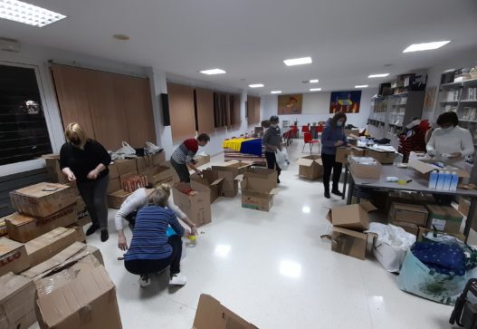 La comunidad ucraniana greco-católica coordina el envío de ayuda a su país