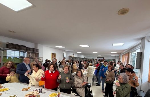 Aperitivo y encuentro: un espacio que sigue dando frutos de acogida e integración
