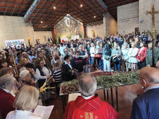 Nuestra parroquia celebra con intensidad la Semana Santa, del Domingo de Ramos a la Pascua